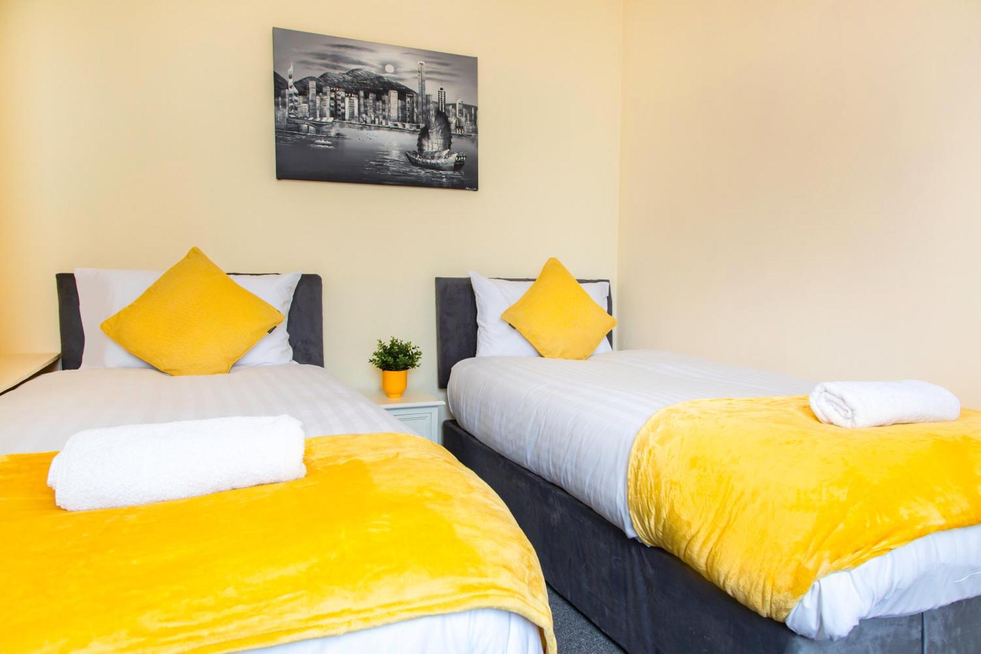 Newly Launched 3 Bedroom House With Free Parking Litherland Exterior foto