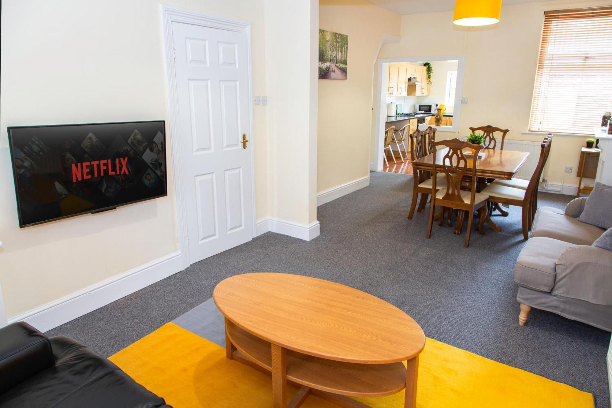 Newly Launched 3 Bedroom House With Free Parking Litherland Exterior foto
