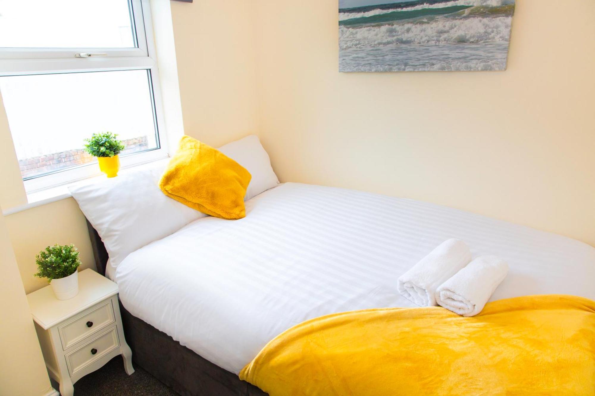 Newly Launched 3 Bedroom House With Free Parking Litherland Exterior foto